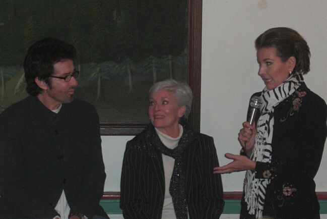 Heather leads George and Lee through a Q&A session after dinner
